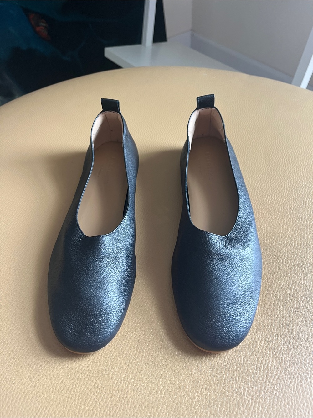 Everlane The Day Glove Black Italian Pebbled Leather Shoes Size 8.5 NWOT